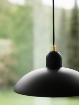 Preview: Fritz Hansen KAISER IDELL™ Pendelleuchte schwarz matt messing